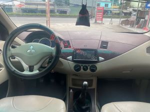 Xe Mitsubishi Zinger GLS 2.4 MT 2011