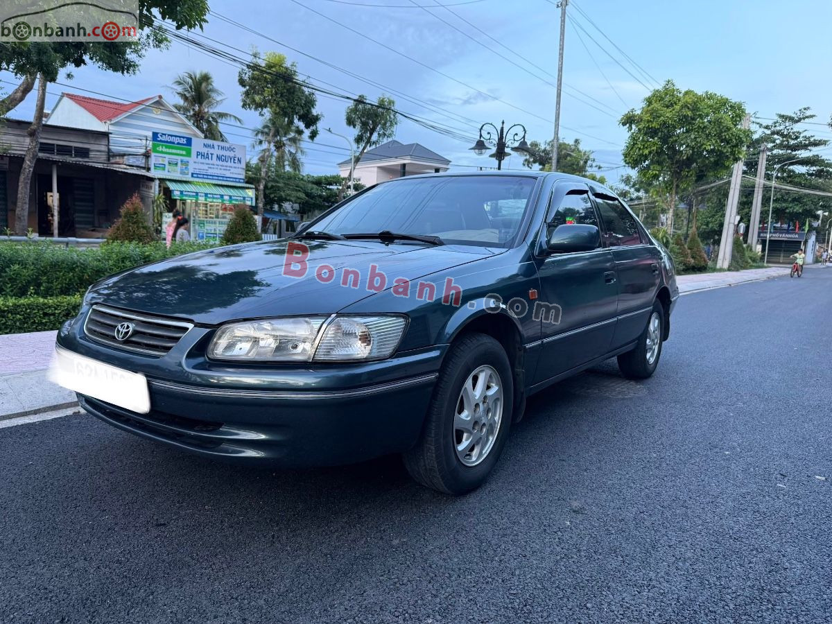 Toyota Camry GLi 2.2 1999