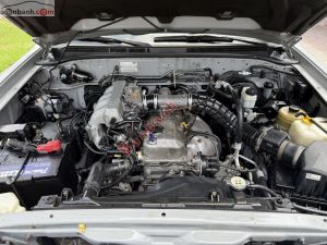 Xe Ford Everest 2.6L 4x4 MT 2011