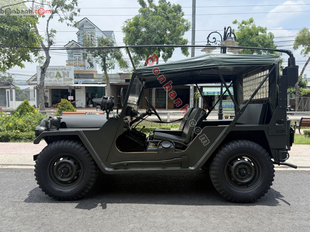 Jeep A2 M151
