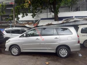 Xe Toyota Innova 2.0E 2013