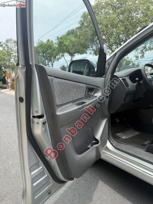 Xe Toyota Innova 2.0E 2013